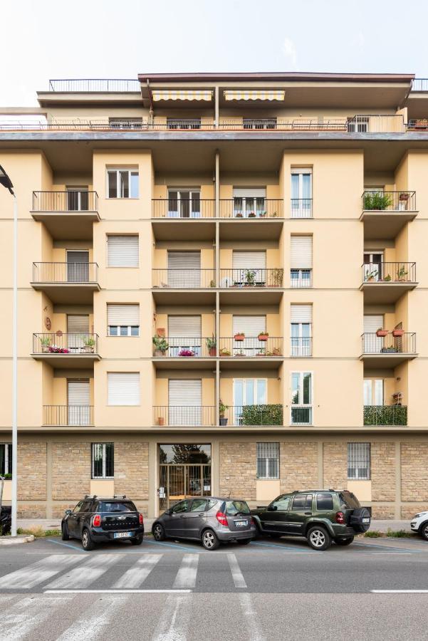 Arno River View Apartment Terraces, Free Parking فلورنس المظهر الخارجي الصورة